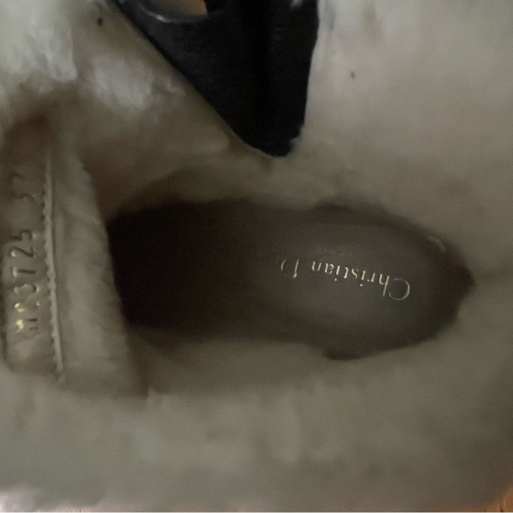 Dior Black and Cream Shearling Boots - Picture 6 of 16